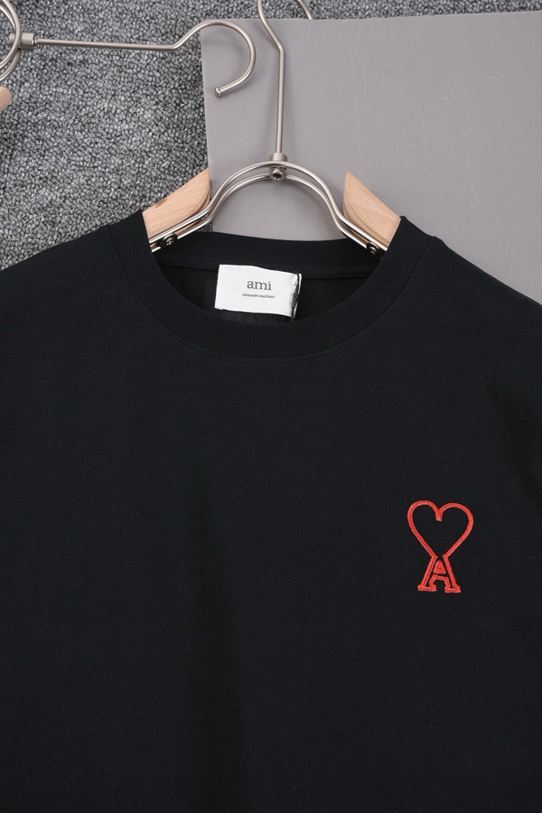 ブランドTシャツ背面デザイン